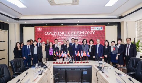 Associate Professor Dr. Dhiyathad Prateeppornnarong took part in the 379th AUN-QA assessment at programme level assessing the Master of Economic Management (MaEM), School of Economic and International Business, Foreign Trade University in Hanoi, Vietnam between 12-14 March 2024.